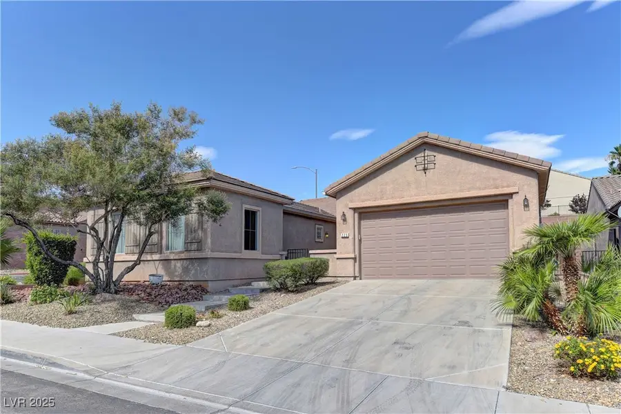 225 Palmetto Pointe Drive, Henderson, NV 89012 - Image #2