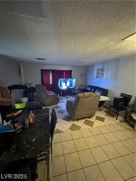 3037 Scarlet Oak Avenue, Las Vegas, NV 89104 - Image #3