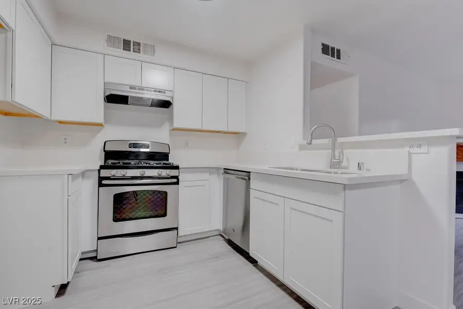 3060 Tarpon Drive #204, Las Vegas, NV 89120 - Image #2