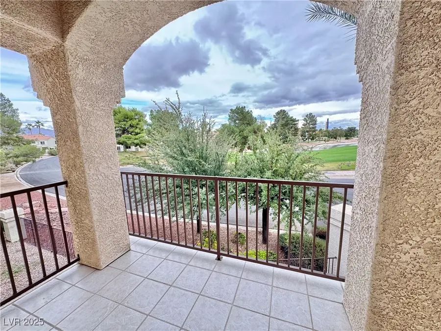 4900 Black Bear Road #204, Las Vegas, NV 89149 - Image #2