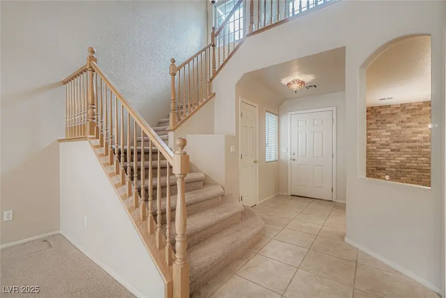 10192 Juniper Creek Lane, Las Vegas, NV 89145 - Image #3