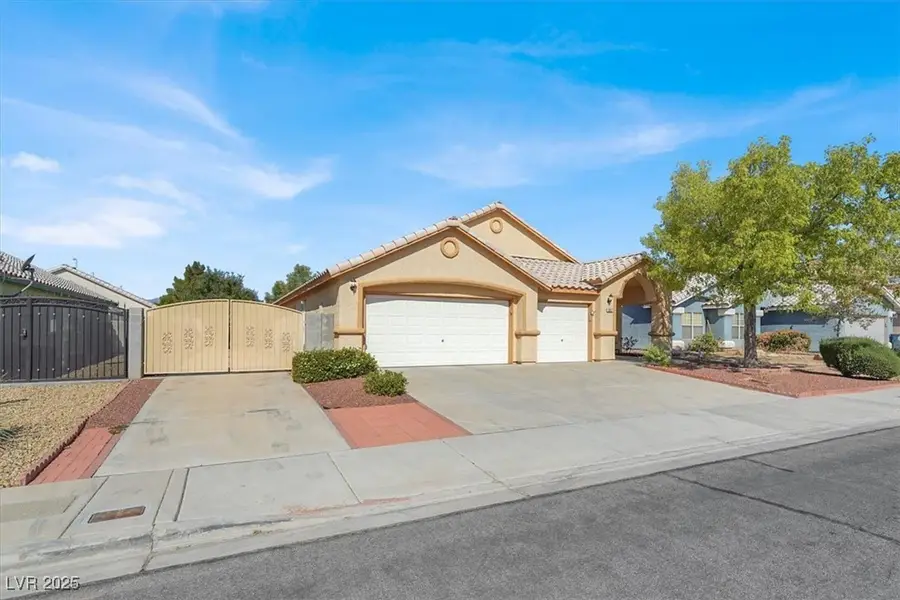 5821 Grand Heritage Street, Las Vegas, NV 89130 - Image #2