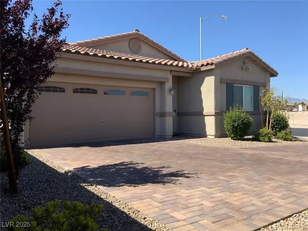 5668 Redwood Street, Las Vegas, NV 89118