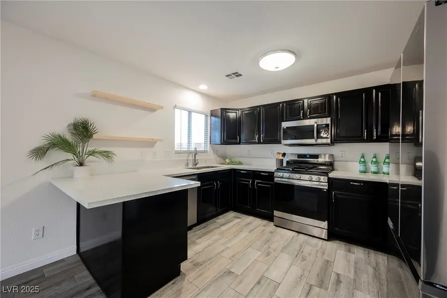 2665 Flathead Falls Street, Las Vegas, NV 89156 - Image #3