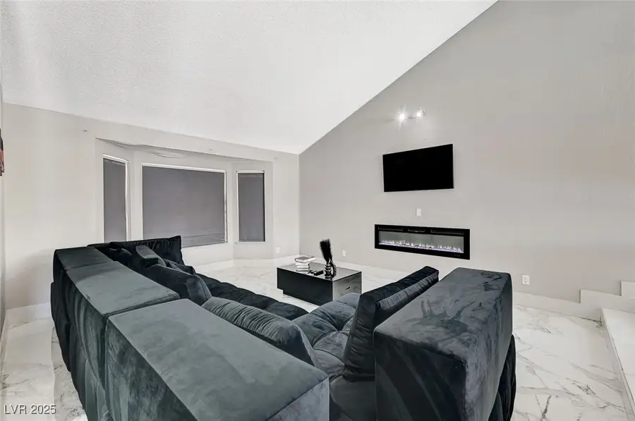 6352 Peppermill Drive, Las Vegas, NV 89146 - Image #2