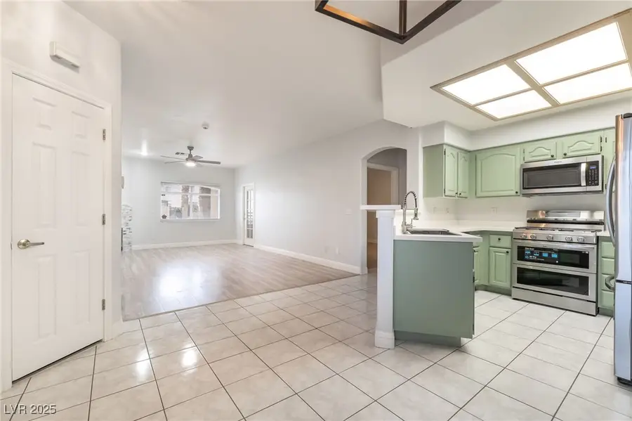3320 S Fort Apache Road #101, Las Vegas, NV 89117 - Image #3