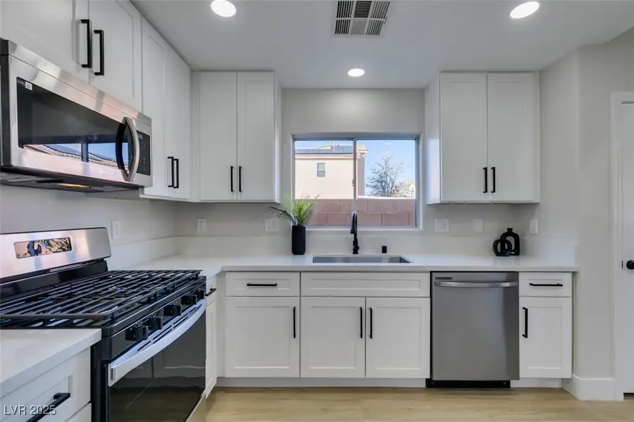 5601 Allison Court, Las Vegas, NV 89122 - Image #3