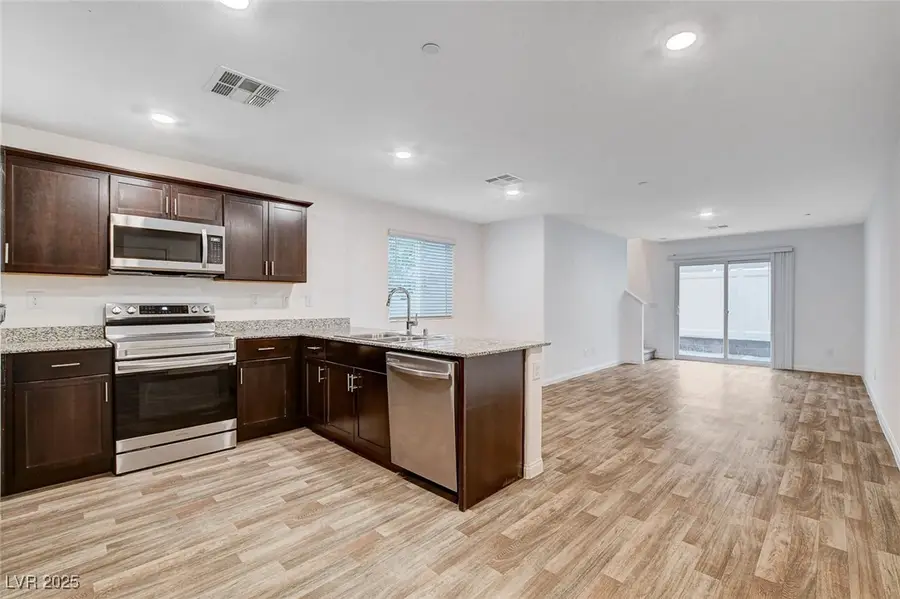 12246 Glass Desert Road #1, Las Vegas, NV 89183 - Image #3