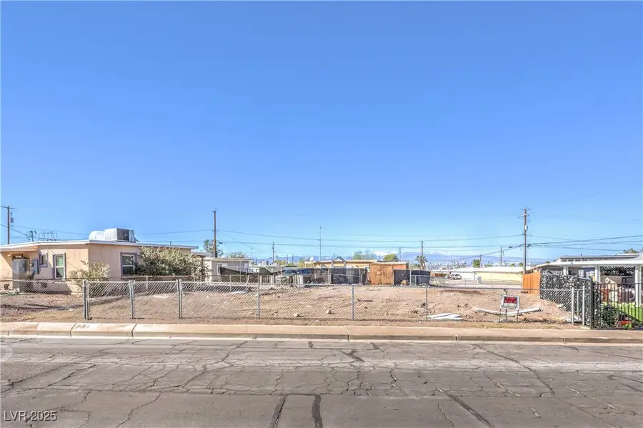 227 Zinc Street, Henderson, NV 89015 - Image #2