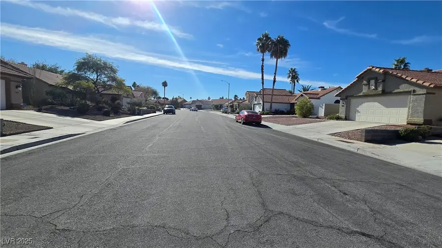 185 Deanna Way, Henderson, NV 89074 - Image #3