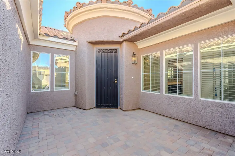 7301 Royal Melbourne Drive, Las Vegas, NV 89131 - Image #3