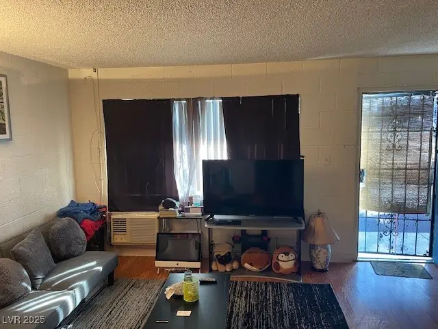 4600 University Center Drive #177, Las Vegas, NV 89119 - Image #1