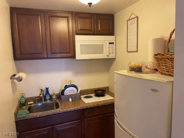 4600 University Center Drive #177, Las Vegas, NV 89119 - Image #3