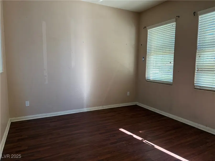 5221 Mountain Garland Lane, North Las Vegas, NV 89081 - Image #2