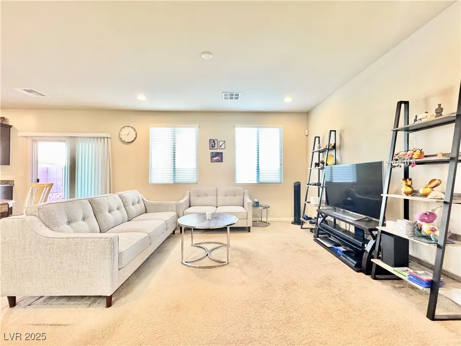8938 Whitten Park Avenue, Las Vegas, NV 89148 - Image #3