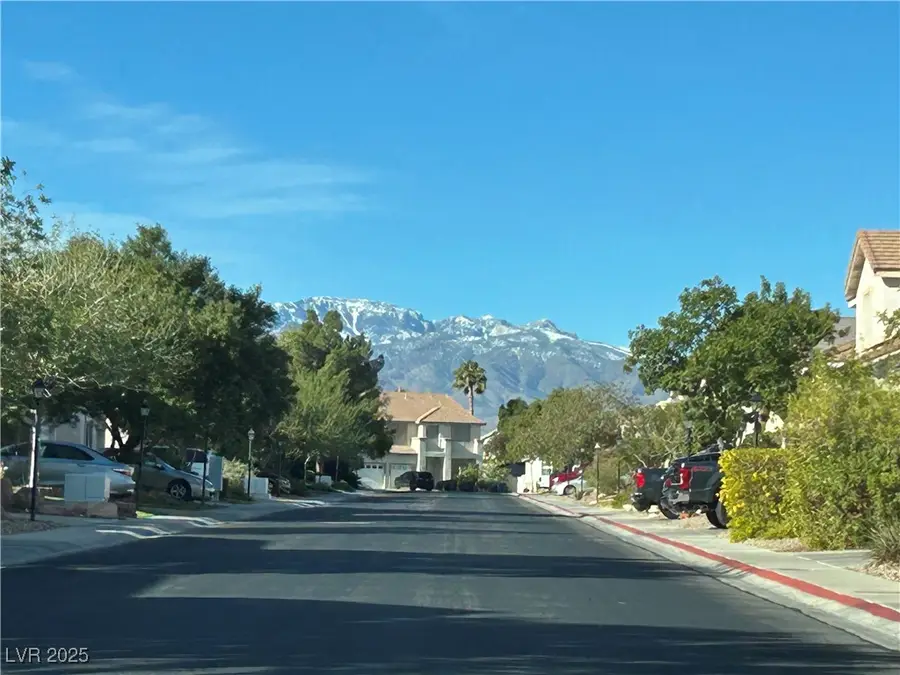 8516 Bandits Bluff Avenue, Las Vegas, NV 89143 - Image #3