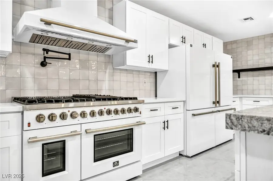 2920 Crown Ridge Drive, Las Vegas, NV 89134 - Image #2