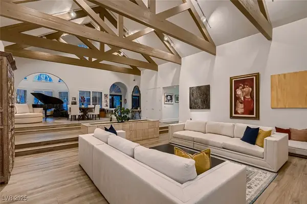 205 Desert View Street, Las Vegas, NV 89107