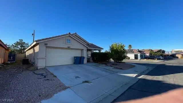 1325 Nugget Creek Drive, Las Vegas, NV 89108 - Image #1