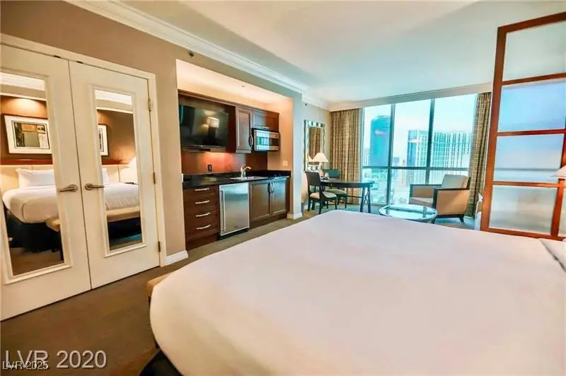 135 E Harmon Avenue #1703, Las Vegas, NV 89109 - Image #2