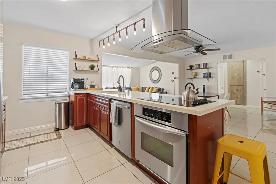1012 Jessica Avenue, Las Vegas, NV 89104 - Image #2
