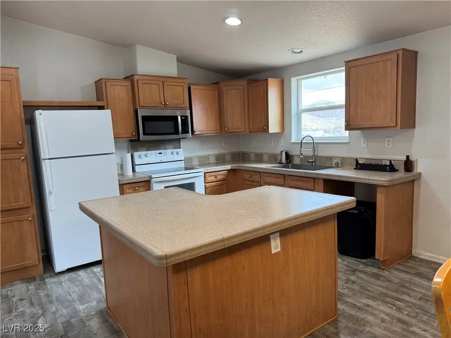 251 A Avenue, Beatty, NV 89003 - Image #3