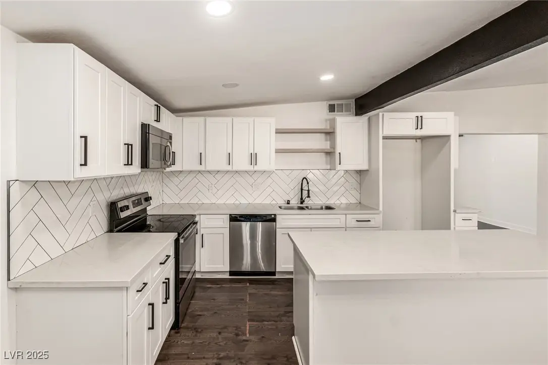 3220 Stanley Avenue, North Las Vegas, NV 89030 - Image #1