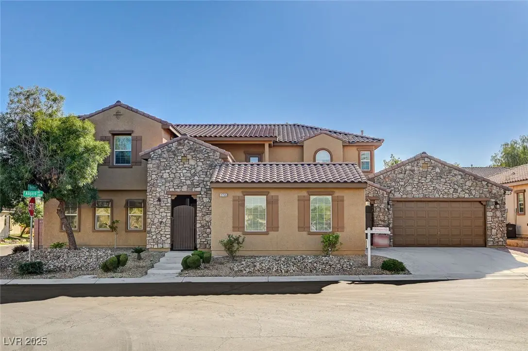 2755 E Asgard Avenue, Las Vegas, NV 89121 - Image #1