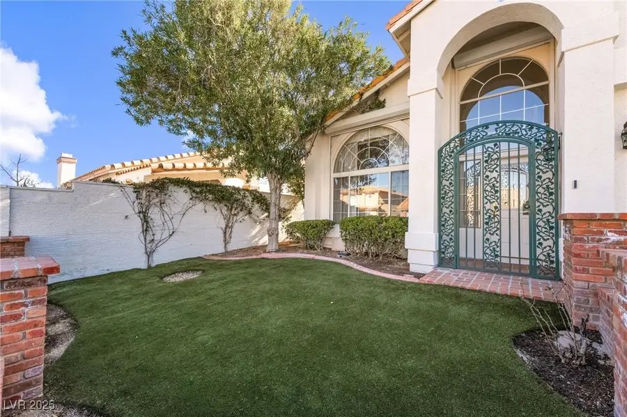 8705 Texas Bronco Avenue, Las Vegas, NV 89129 - Image #3