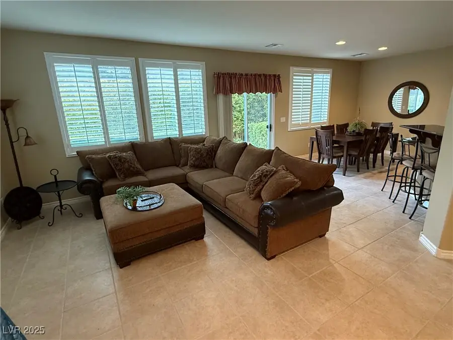 270 Spectacular Street, Henderson, NV 89052 - Image #3