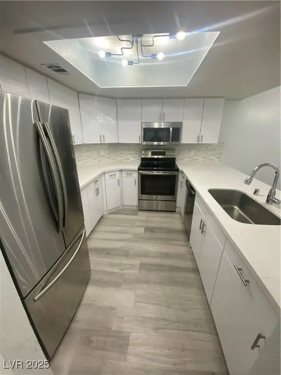 6250 W Flamingo Road #17, Las Vegas, NV 89103