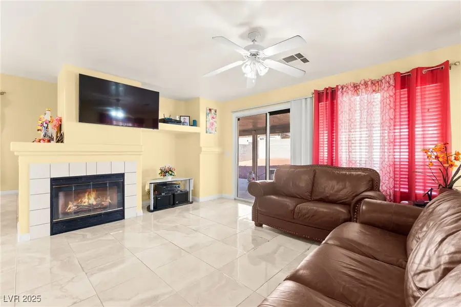 8370 Lost Lake Court, Las Vegas, NV 89147 - Image #2