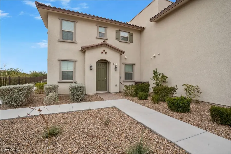 28 Alamere Falls Drive, Las Vegas, NV 89138 - Image #2