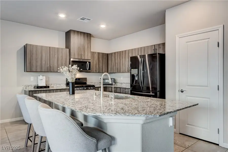 3820 Andorian Avenue, North Las Vegas, NV 89084 - Image #2