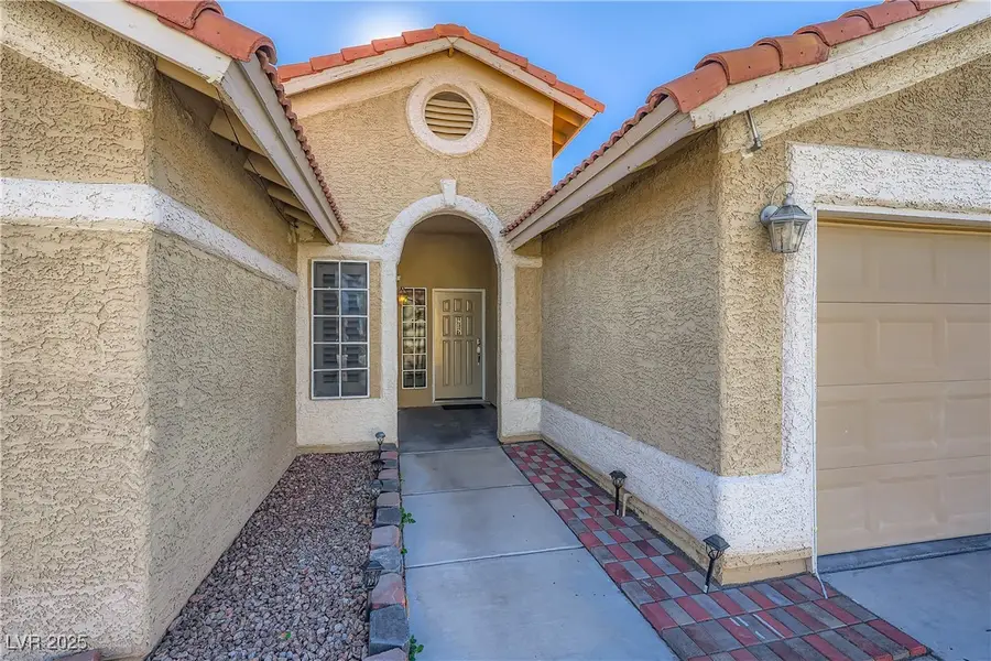 6577 Goldensun Court, Las Vegas, NV 89108 - Image #2