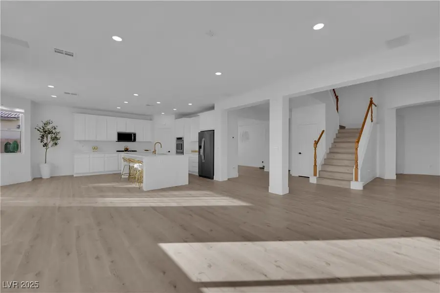 7511 Shadow Estates Way, Las Vegas, NV 89113 - Image #2