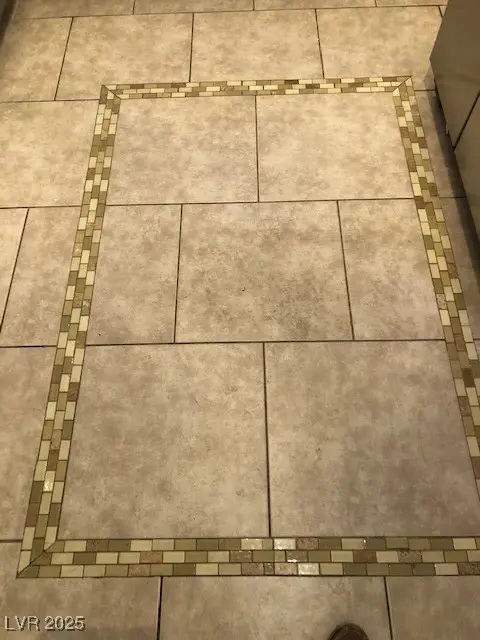 3944 Edgemoor Way, Las Vegas, NV 89121 - Image #2