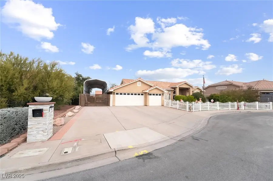 396 E Country Club Drive, Henderson, NV 89015 - Image #2