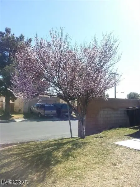 2301 Shady Hill Avenue, Las Vegas, NV 89106 - Image #2