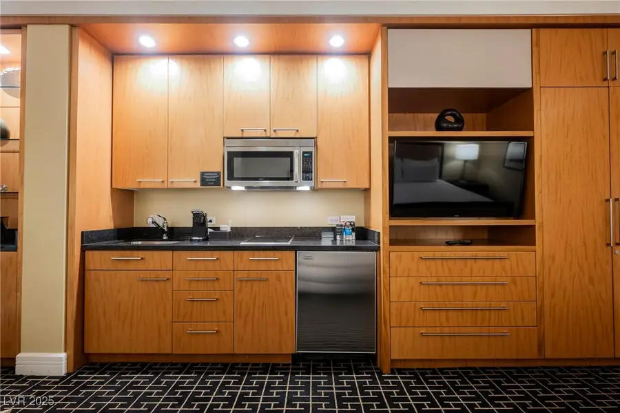 2000 N Fashion Show Drive #1623, Las Vegas, NV 89109 - Image #2