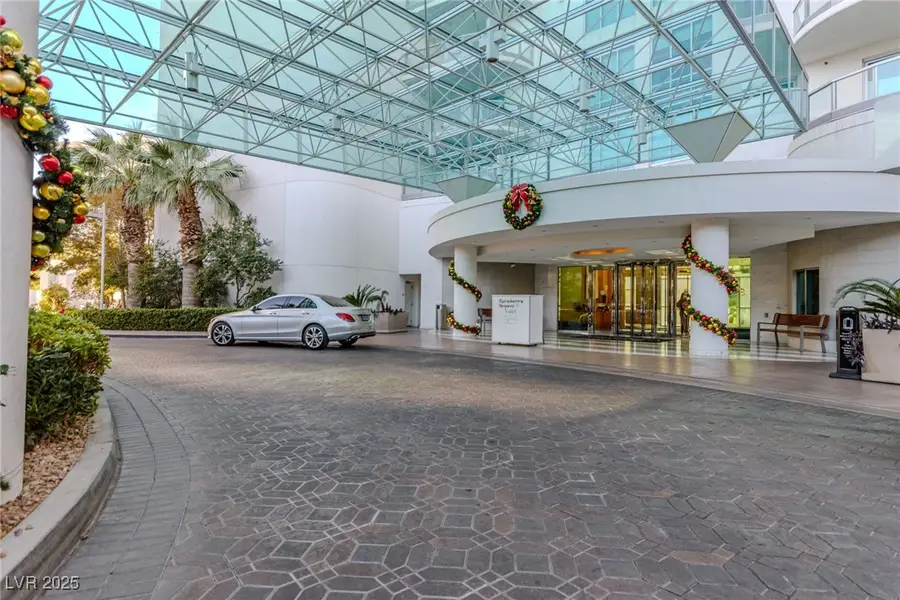 222 Karen Avenue #708, Las Vegas, NV 89109 - Image #2