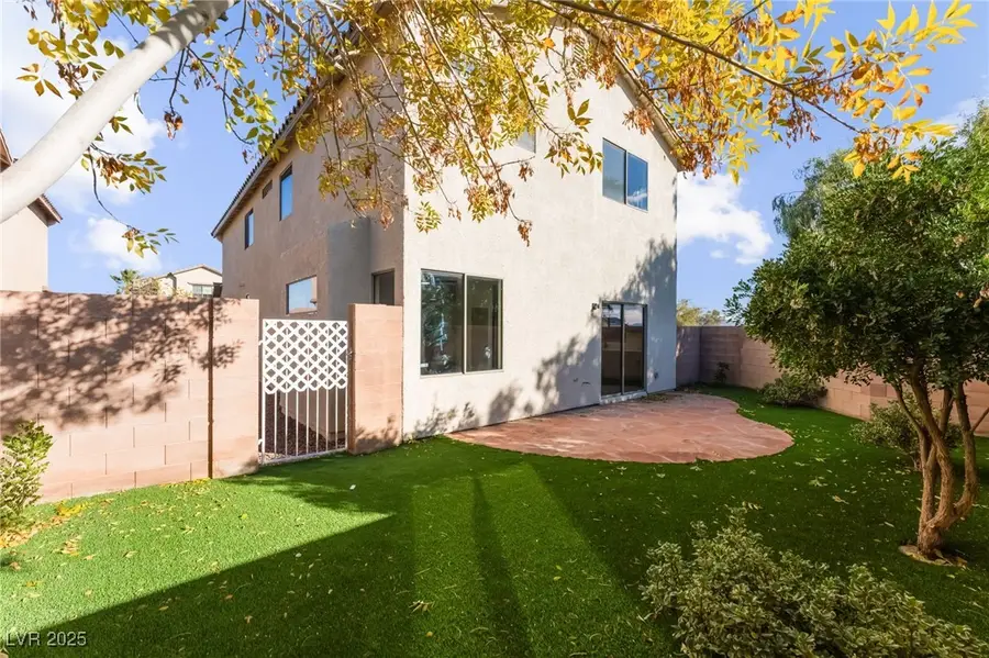 8421 Cheerful Brook Avenue, Las Vegas, NV 89143 - Image #3