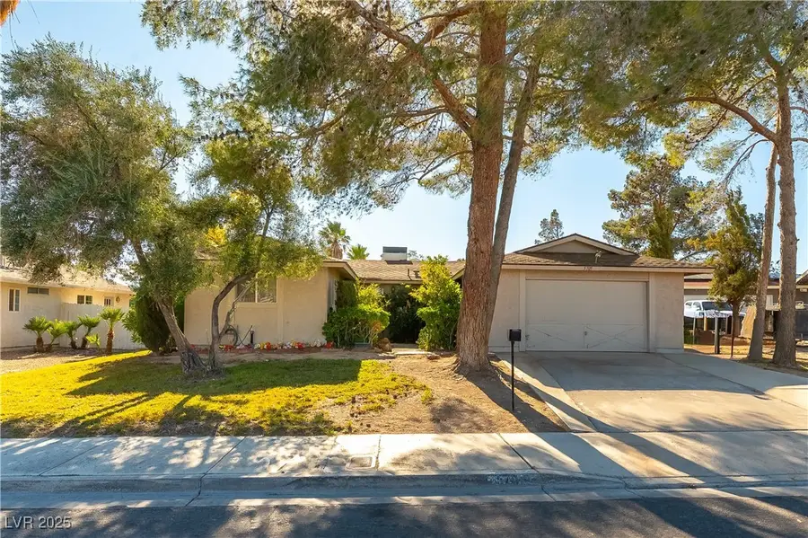 5705 Mossman Avenue, Las Vegas, NV 89108 - Image #2