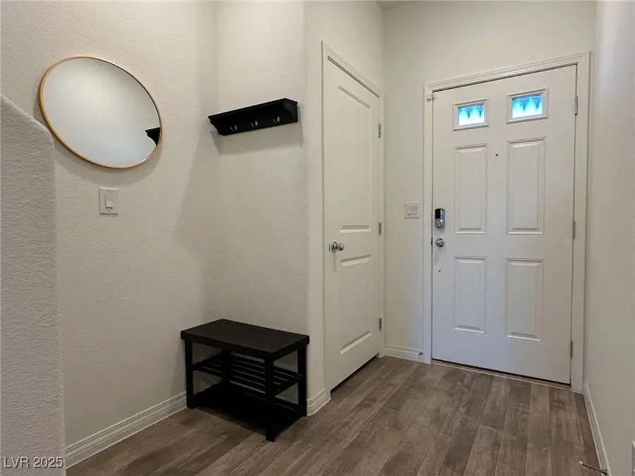 4273 Venus Falls Avenue, North Las Vegas, NV 89084 - Image #2