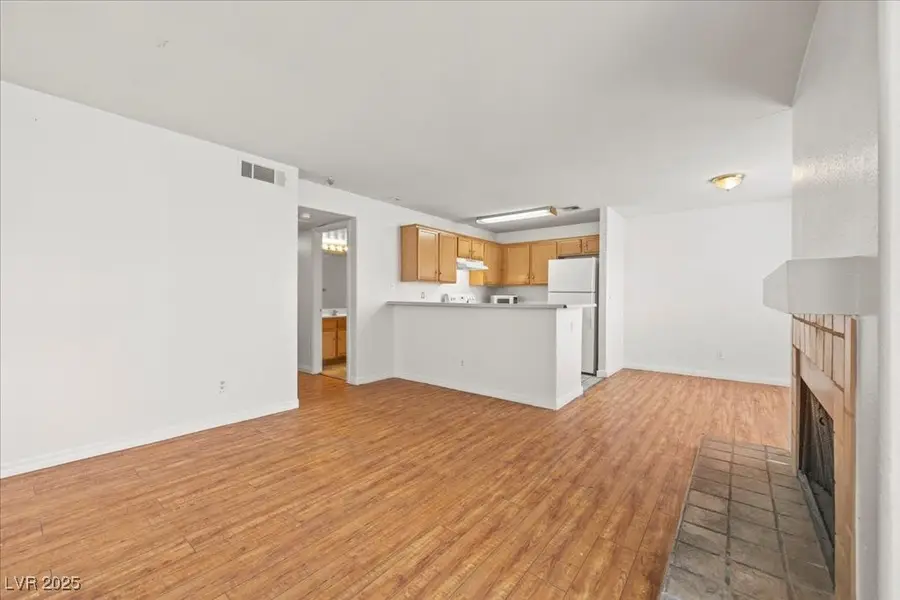 2972 Juniper Hills Boulevard #202, Las Vegas, NV 89142 - Image #3