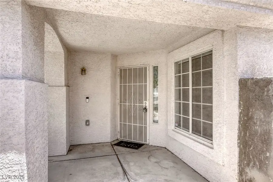 1320 Rainbow Meadows Drive, Las Vegas, NV 89128 - Image #2