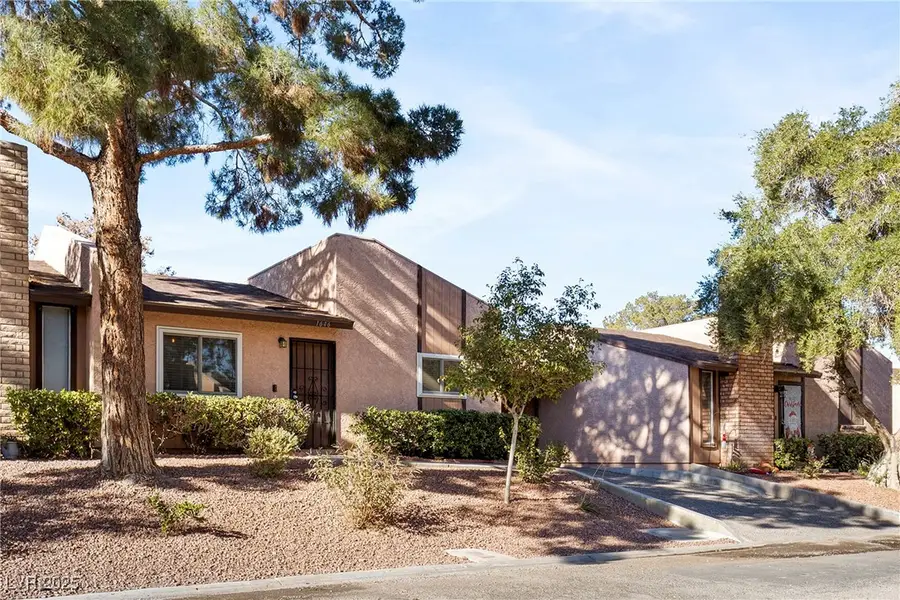 1646 Discus Drive, Las Vegas, NV 89108 - Image #3