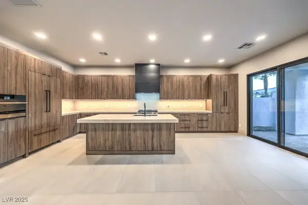 11569 Snow Creek Avenue, Las Vegas, NV 89135