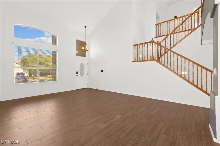 6109 Sandstone Mesa Drive, Las Vegas, NV 89130 - Image #2