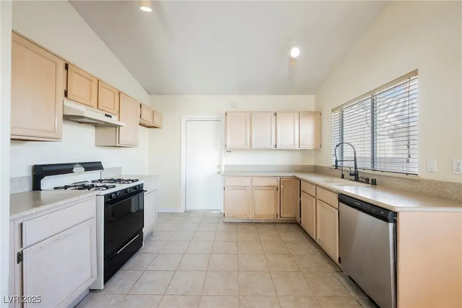 4312 Yorkwood Drive, North Las Vegas, NV 89032 - Image #2